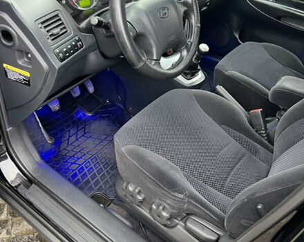 Чорний Хендай Туксон, об'ємом двигуна 1.98 л та пробігом 155 тис. км за 8750 $, фото 9 на Automoto.ua