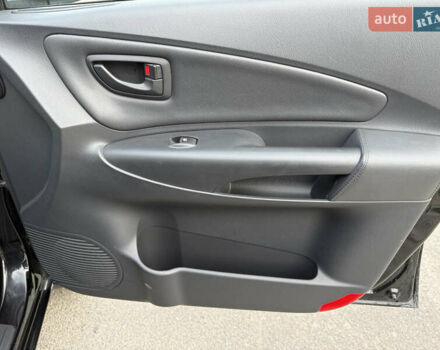 Черный Хендай Туксон, объемом двигателя 1.98 л и пробегом 159 тыс. км за 7600 $, фото 34 на Automoto.ua