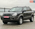 Чорний Хендай Туксон, об'ємом двигуна 2 л та пробігом 230 тис. км за 6850 $, фото 3 на Automoto.ua