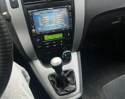 Хендай Туксон 2007 у Кам'янське (Дніпродзержинськ) на Automoto.ua Чорний Хендай Туксон, об'ємом двигуна 2 л та пробігом 162 тис. км за 7999 $, фото 14 на Automoto.ua