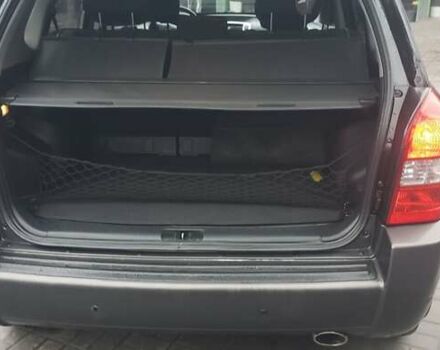 Чорний Хендай Туксон, об'ємом двигуна 1.98 л та пробігом 172 тис. км за 9300 $, фото 6 на Automoto.ua