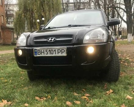 Черный Хендай Туксон, объемом двигателя 2 л и пробегом 210 тыс. км за 8999 $, фото 7 на Automoto.ua