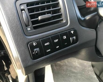 Черный Хендай Туксон, объемом двигателя 2 л и пробегом 180 тыс. км за 9200 $, фото 4 на Automoto.ua