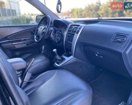 Хендай Туксон 2007 у Одесі на Automoto.ua Чорний Хендай Туксон, об'ємом двигуна 1.98 л та пробігом 180 тис. км за 8999 $, фото 11 на Automoto.ua