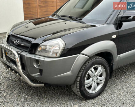 Хендай Туксон 2007 в Ужгороде на Automoto.ua Черный Хендай Туксон, объемом двигателя 1.98 л и пробегом 157 тыс. км за 7300 $, фото 14 на Automoto.ua