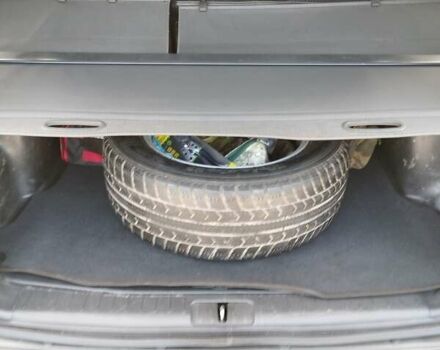 Черный Хендай Туксон, объемом двигателя 2 л и пробегом 270 тыс. км за 7500 $, фото 6 на Automoto.ua