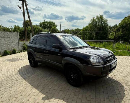 Хендай Туксон 2007 у Новой Водолаге на Automoto.ua Чорний Хендай Туксон, об'ємом двигуна 2 л та пробігом 170 тис. км за 8300 $, фото 1 на Automoto.ua