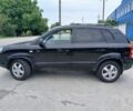 Чорний Хендай Туксон, об'ємом двигуна 2 л та пробігом 235 тис. км за 8000 $, фото 2 на Automoto.ua