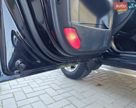 Черный Хендай Туксон, объемом двигателя 1.98 л и пробегом 286 тыс. км за 7300 $, фото 32 на Automoto.ua