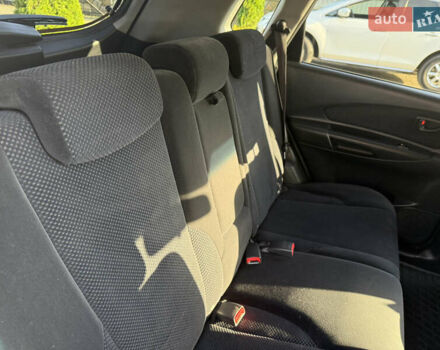 Черный Хендай Туксон, объемом двигателя 2 л и пробегом 270 тыс. км за 8200 $, фото 10 на Automoto.ua