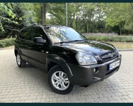 Черный Хендай Туксон, объемом двигателя 2 л и пробегом 208 тыс. км за 8100 $, фото 1 на Automoto.ua