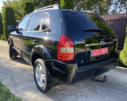 Черный Хендай Туксон, объемом двигателя 2 л и пробегом 197 тыс. км за 8400 $, фото 1 на Automoto.ua