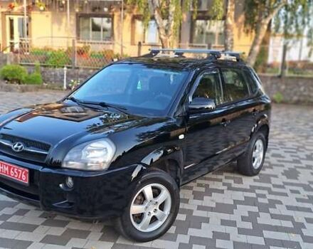 Хендай Туксон 2007 в Нежине на Automoto.ua Черный Хендай Туксон, объемом двигателя 2 л и пробегом 190 тыс. км за 8199 $, фото 32 на Automoto.ua