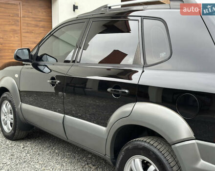 Хендай Туксон 2007 в Ужгороде на Automoto.ua Черный Хендай Туксон, объемом двигателя 1.98 л и пробегом 157 тыс. км за 7300 $, фото 18 на Automoto.ua