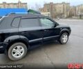 Черный Хендай Туксон, объемом двигателя 2 л и пробегом 190 тыс. км за 7800 $, фото 8 на Automoto.ua