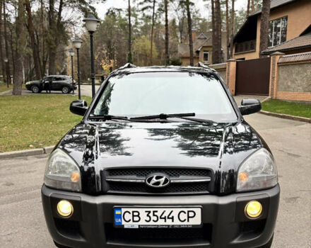 Черный Хендай Туксон, объемом двигателя 1.99 л и пробегом 266 тыс. км за 7500 $, фото 17 на Automoto.ua