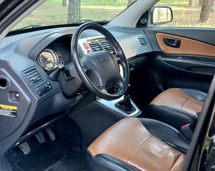 Хендай Туксон 2007 в Сумах на Automoto.ua Черный Хендай Туксон, объемом двигателя 1.98 л и пробегом 236 тыс. км за 7600 $, фото 9 на Automoto.ua