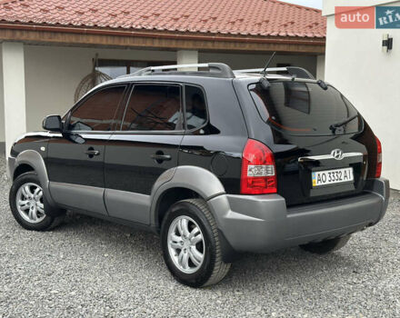 Хендай Туксон 2007 в Ужгороде на Automoto.ua Черный Хендай Туксон, объемом двигателя 1.98 л и пробегом 157 тыс. км за 7300 $, фото 1 на Automoto.ua
