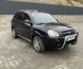 Чорний Хендай Туксон, об'ємом двигуна 1.99 л та пробігом 345 тис. км за 7600 $, фото 7 на Automoto.ua