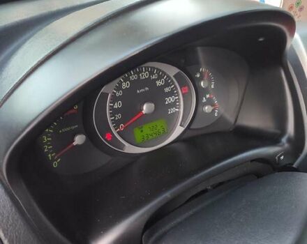 Черный Хендай Туксон, объемом двигателя 1.98 л и пробегом 335 тыс. км за 7800 $, фото 2 на Automoto.ua