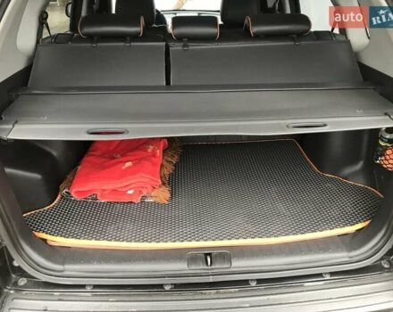 Черный Хендай Туксон, объемом двигателя 2 л и пробегом 210 тыс. км за 8999 $, фото 39 на Automoto.ua