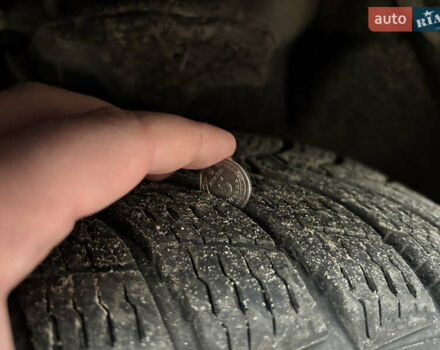 Черный Хендай Туксон, объемом двигателя 1.99 л и пробегом 266 тыс. км за 7500 $, фото 12 на Automoto.ua