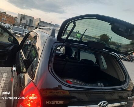 Черный Хендай Туксон, объемом двигателя 2 л и пробегом 1 тыс. км за 8500 $, фото 3 на Automoto.ua