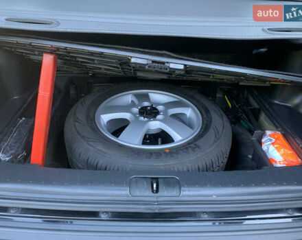 Чорний Хендай Туксон, об'ємом двигуна 2 л та пробігом 56 тис. км за 9500 $, фото 4 на Automoto.ua