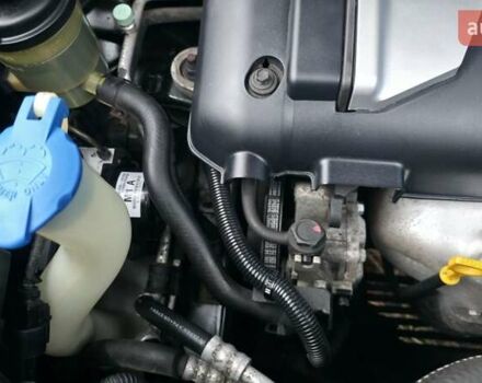 Чорний Хендай Туксон, об'ємом двигуна 2 л та пробігом 207 тис. км за 8200 $, фото 40 на Automoto.ua