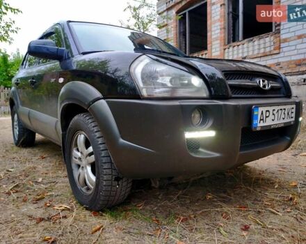 Хендай Туксон 2007 в Запорожье на Automoto.ua Черный Хендай Туксон, объемом двигателя 2.66 л и пробегом 200 тыс. км за 8900 $, фото 4 на Automoto.ua