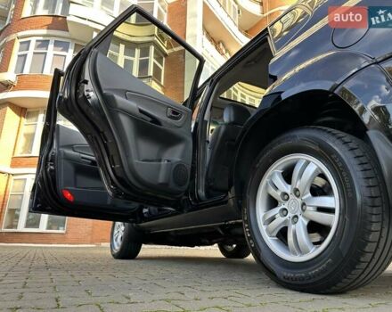 Хендай Туксон 2007 в Одессе на Automoto.ua Черный Хендай Туксон, объемом двигателя 1.99 л и пробегом 195 тыс. км за 8900 $, фото 57 на Automoto.ua