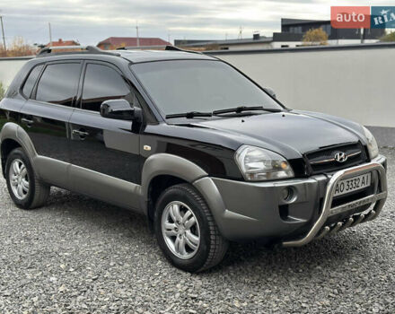 Хендай Туксон 2007 в Ужгороде на Automoto.ua Черный Хендай Туксон, объемом двигателя 1.98 л и пробегом 157 тыс. км за 7300 $, фото 12 на Automoto.ua