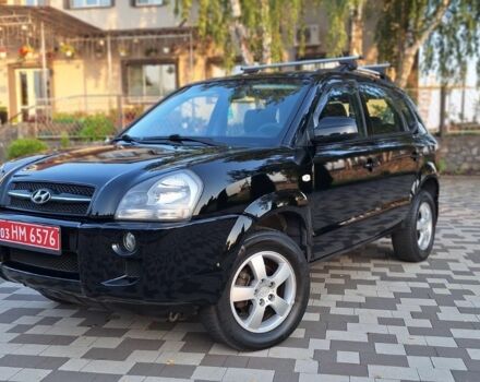Чорний Хендай Туксон, об'ємом двигуна 2 л та пробігом 190 тис. км за 8300 $, фото 11 на Automoto.ua