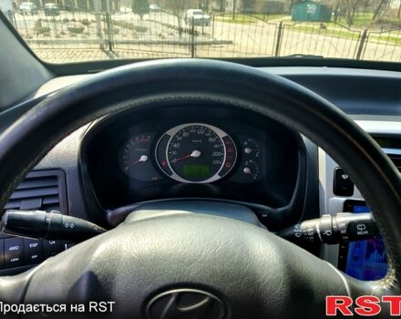 Чорний Хендай Туксон, об'ємом двигуна 2 л та пробігом 350 тис. км за 7500 $, фото 9 на Automoto.ua