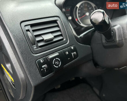 Чорний Хендай Туксон, об'ємом двигуна 2 л та пробігом 230 тис. км за 6850 $, фото 12 на Automoto.ua