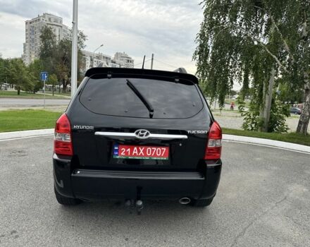 Черный Хендай Туксон, объемом двигателя 2 л и пробегом 199 тыс. км за 7820 $, фото 9 на Automoto.ua