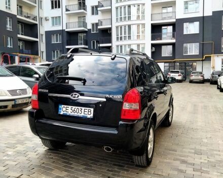 Чорний Хендай Туксон, об'ємом двигуна 2 л та пробігом 190 тис. км за 7500 $, фото 2 на Automoto.ua