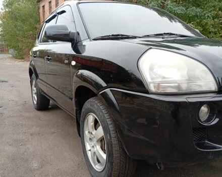Хендай Туксон 2007 в Казатине на Automoto.ua Черный Хендай Туксон, объемом двигателя 2 л и пробегом 260 тыс. км за 8150 $, фото 7 на Automoto.ua