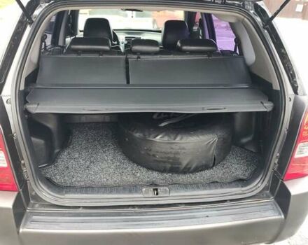 Черный Хендай Туксон, объемом двигателя 2.7 л и пробегом 280 тыс. км за 7200 $, фото 9 на Automoto.ua