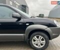 Черный Хендай Туксон, объемом двигателя 2 л и пробегом 163 тыс. км за 7690 $, фото 5 на Automoto.ua