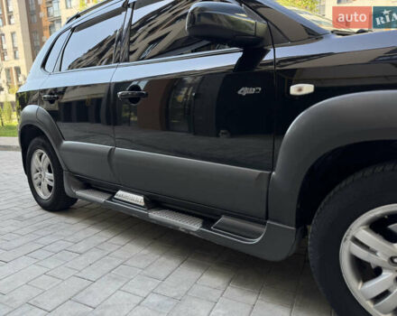 Чорний Хендай Туксон, об'ємом двигуна 1.98 л та пробігом 190 тис. км за 8200 $, фото 15 на Automoto.ua