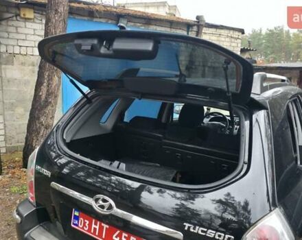 Чорний Хендай Туксон, об'ємом двигуна 2 л та пробігом 207 тис. км за 8200 $, фото 21 на Automoto.ua