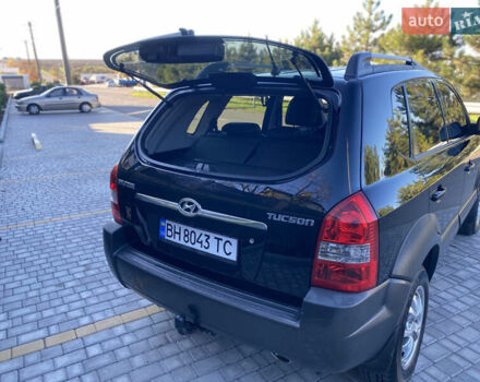 Хендай Туксон 2007 у Одесі на Automoto.ua Чорний Хендай Туксон, об'ємом двигуна 1.98 л та пробігом 180 тис. км за 8999 $, фото 7 на Automoto.ua