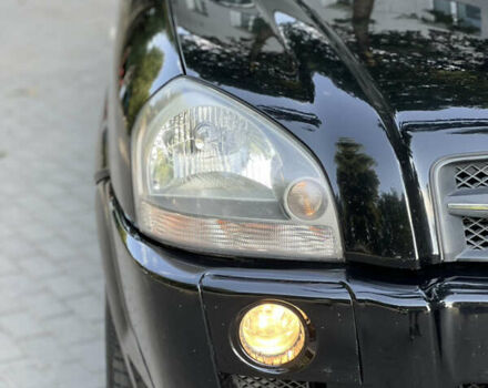 Чорний Хендай Туксон, об'ємом двигуна 0 л та пробігом 181 тис. км за 8900 $, фото 3 на Automoto.ua