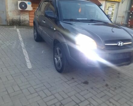 Черный Хендай Туксон, объемом двигателя 2 л и пробегом 1 тыс. км за 8500 $, фото 5 на Automoto.ua