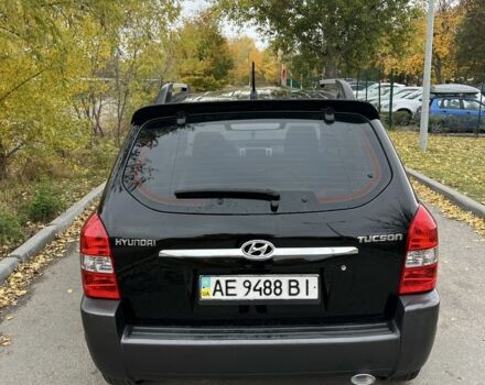 Хендай Туксон 2007 у Кам'янське (Дніпродзержинськ) на Automoto.ua Чорний Хендай Туксон, об'ємом двигуна 2 л та пробігом 162 тис. км за 7999 $, фото 5 на Automoto.ua