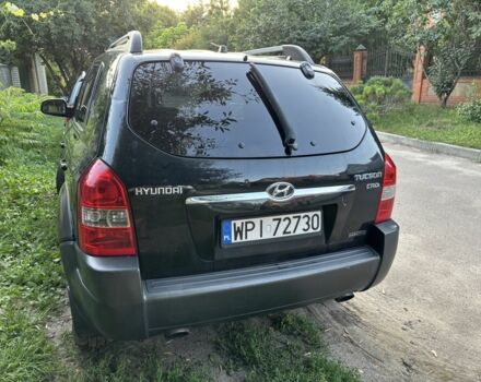 Чорний Хендай Туксон, об'ємом двигуна 2 л та пробігом 330 тис. км за 3700 $, фото 2 на Automoto.ua