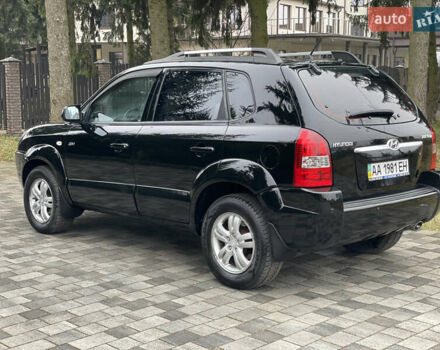 Черный Хендай Туксон, объемом двигателя 2 л и пробегом 180 тыс. км за 7700 $, фото 17 на Automoto.ua