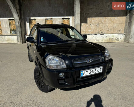 Черный Хендай Туксон, объемом двигателя 2 л и пробегом 189 тыс. км за 8250 $, фото 22 на Automoto.ua