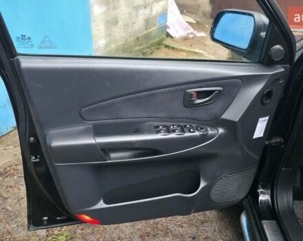 Чорний Хендай Туксон, об'ємом двигуна 2 л та пробігом 207 тис. км за 8200 $, фото 27 на Automoto.ua